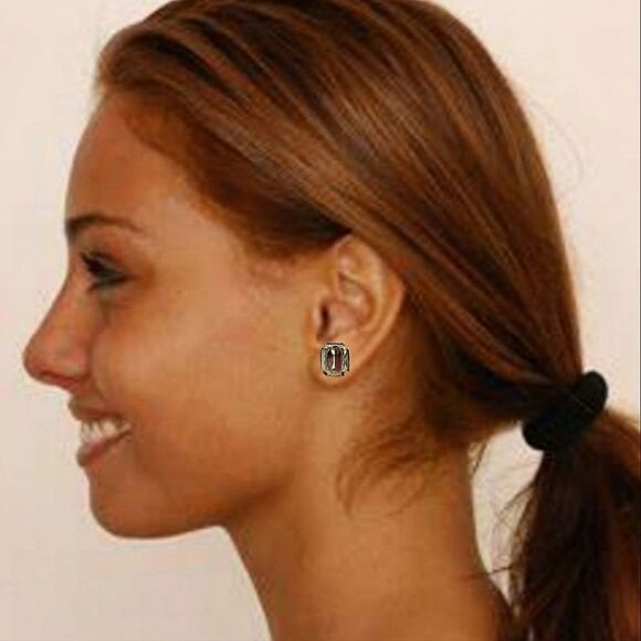 #Monet? Emerald Cut Clear Stone Rectangular Gold Tone Studs - Picture 2 of 6